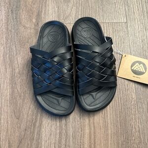 Malibu sandals woven black sandal